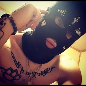 Meet your Posher, Robert